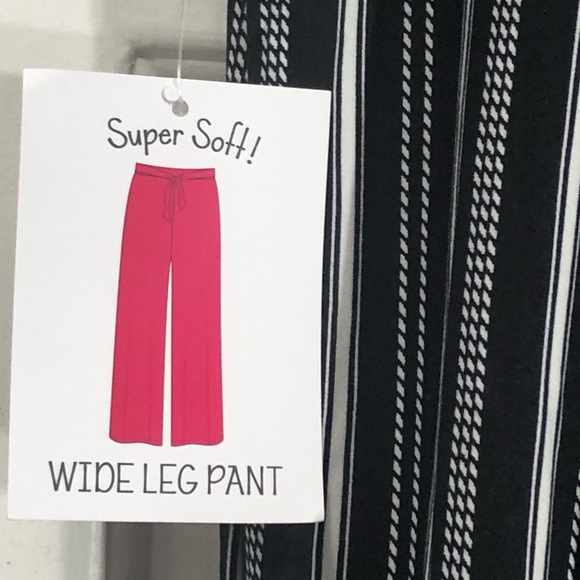 Bobbie Brooks black white stripe wide leg pants - Picture 6 of 8